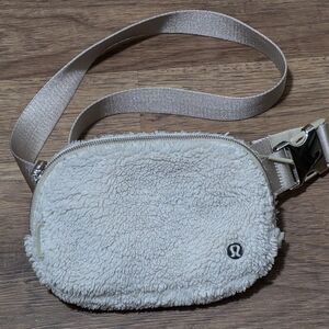lululemon athletica Cream Sherpa Belt Bag